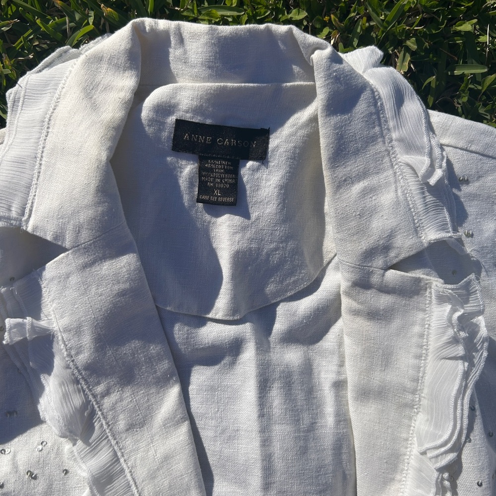 Anne Carson White Jacket 55% Line 45% Cotton